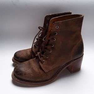 Frye Sabrina 6G 6.5 Tan Bootie